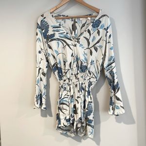 Beachgold romper / long flutter sleeve with shorts